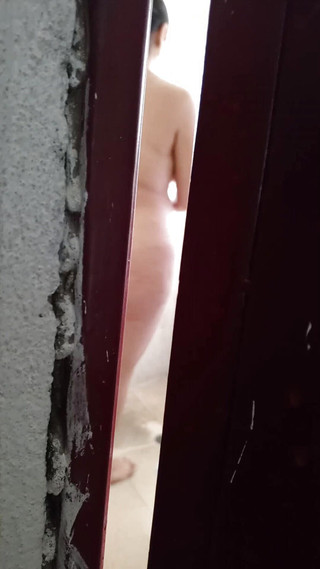 He Got Into the Bathroom and Gave Me a Good Blowjob Until I Ejaculated in Her Mouth