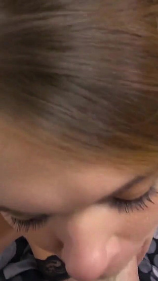 154 - 02 Babe Fucks for Cumshot