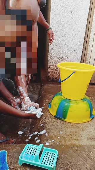 Outdoor Bathing My Pregnant Girlfriend in Dirty Environment