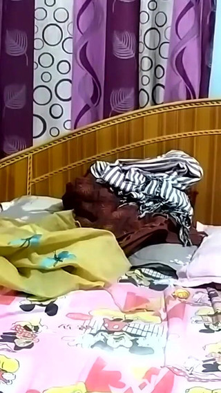 Mature Bhabhi Hot Fucking at Neighbor House