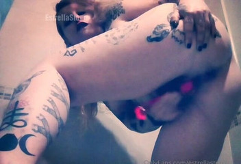 I Love Putting the Vibralush in Automatic Mode and Touching Myself Like Crazy