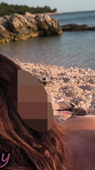 Risky Sex on a Nudist Beach in Spain: She Gets Touched While Nude - Misscreamy