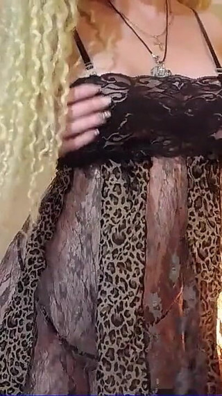 Loser Himiliation Jerk for My Middle Finger