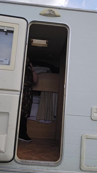 SSBBW Ladybrads Vs Caravan Door