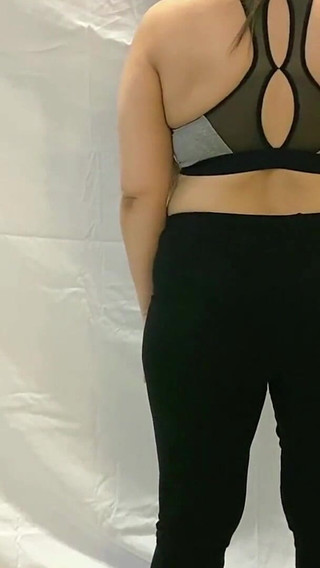 Hot Yoga with Stepmommy in Tight Leggings and Sports Bra