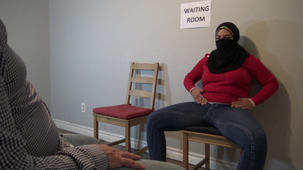 Arab milf gets huge cumshot in mouth