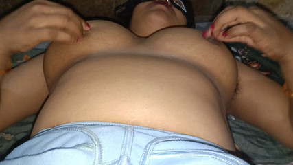 Pinky Bhabhi Naked with Her Serving Man