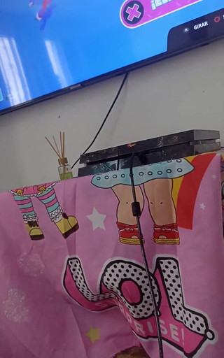 Big Ass and Cute Brunette Playing Fall Guys on the Playstation While Sucking a Huge White Cock!!