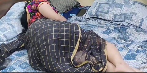 Thief Sucking Boobs of Mallu Stepaunty in Saree