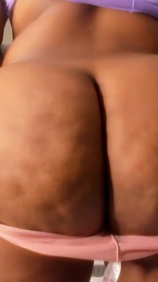 Jack off to My Phenomenal Ass, Episode 1206