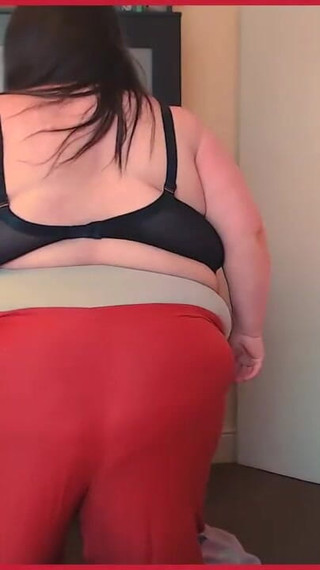 SSBBW rips clothes that don't fit body