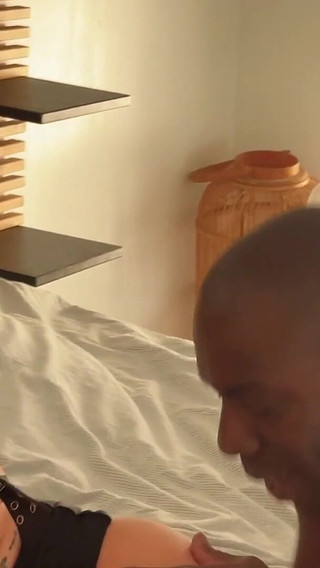 Big Boobs Giulia Piana Fucked Before Her Meeting with Husband