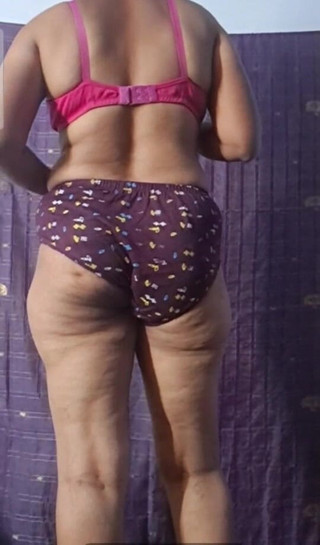 Indian Stepaunty Nude Show