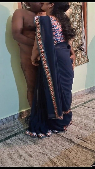 Wife in Saree Sex with Neighbour