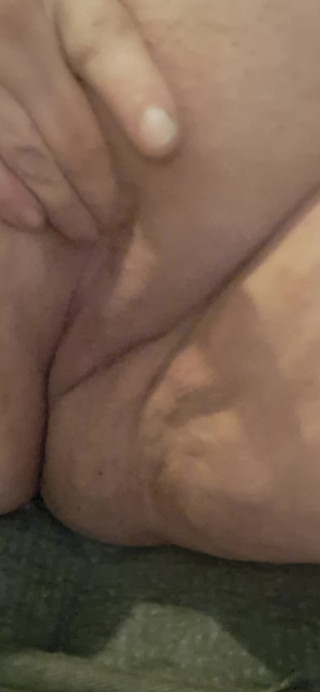 Rubbing the Clit Until I Cum