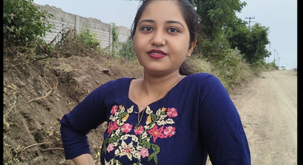 I Left the Bhabhi Walking on the Road to the Hotel, Hindi Audio