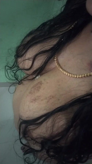 Tamil Woman Dirty Talking with Young Boy at Lodge