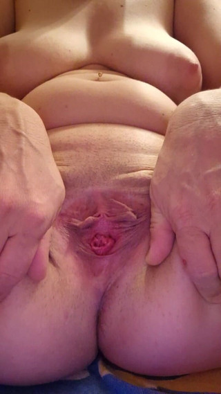 I Masturbate Live in The Bathroom