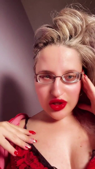 Perfect Lips Red Lip Gloss Lipstick Fetish Findom Goaldigger Lips Addiction