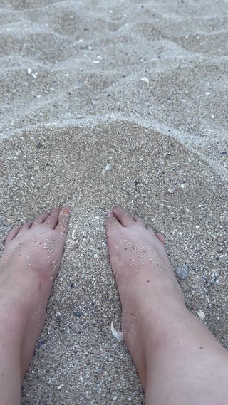 Beach Day Rub My Big Sexy Feet in the Sand