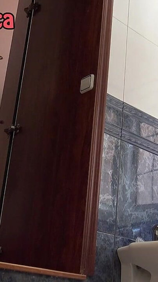 Uncut - Big Ass Riding My Dick in the Jacuzzi - Behind the Scene