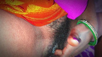 Desi Village Bhabhi Show Boobs and Pussy Fingering Inside Pussy