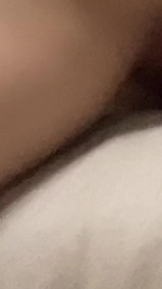 18 Year Old Girl Masturbates by Rubbing Her Pussy on a Pillow