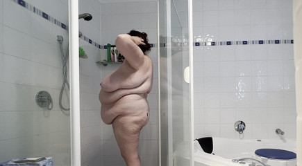 Slut Wife in the Shower