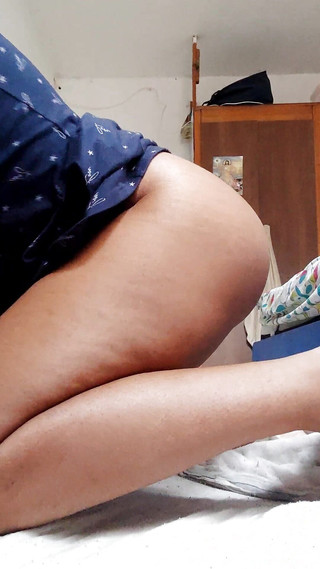 Teen Preparing Her Pussy to Be Fucked by Her Stepdad