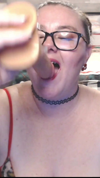 Slut Sucks Like a Pro - Cam Show Tease