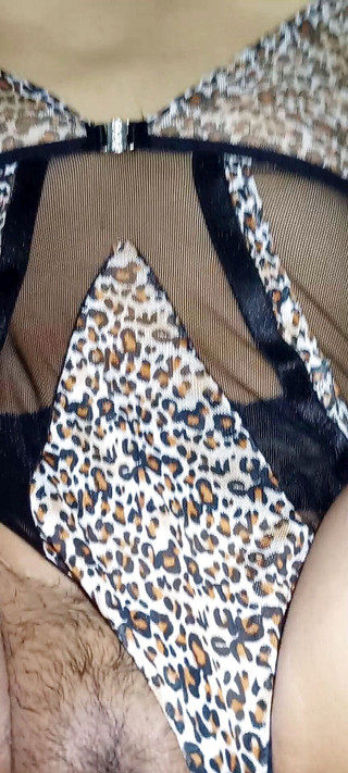 MILF with sexy lingerie fucked her wet pussy and nice ass