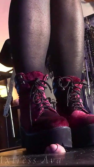 Boots on the Cockboard with Mxtress Ava