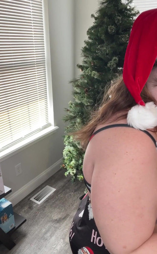 Decorate the Tree with Me!