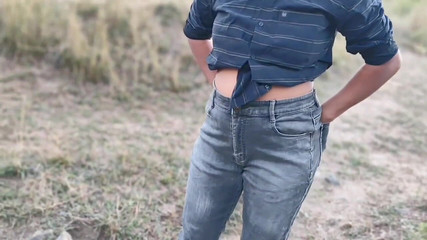 Romantic Outdoor Sex Between Brother-in-law and Sister-in-law, Beautiful Sister-in-law Said the Mouse Is Very Big