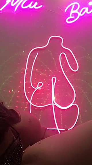 Doi Ban Tre Gap Go Dinh Menh