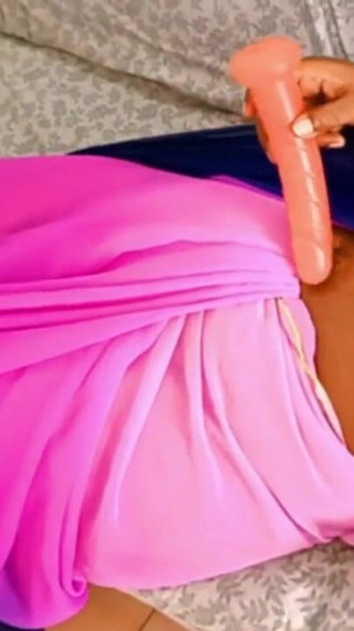 Akeli Bhabhi / Unsatisfied Stepaunty Fucked by Neighbour Boy -1