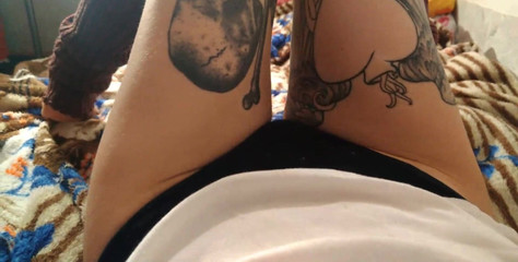 Horny Babe Seflfuck with Big Dildo