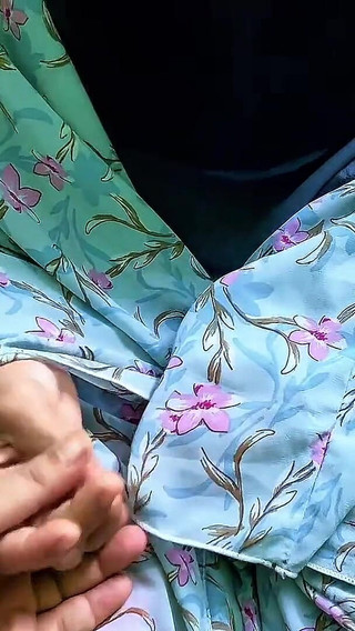 When a Sexy Lady Comes to Me Asking for a Donation