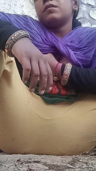 Indian Desi Bhabhi Finger