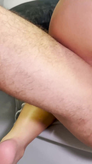 Business Man Creampies the Maid