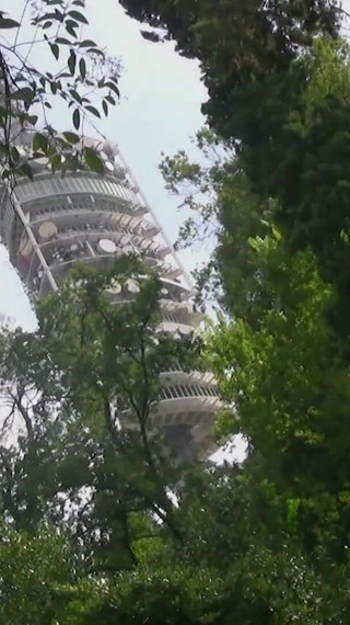 Outdoor actions with Spanish chicks - DVD