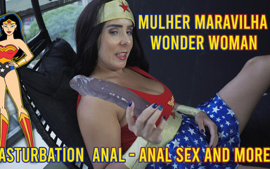 Anal Sex With a Wonder Woman Cosplay