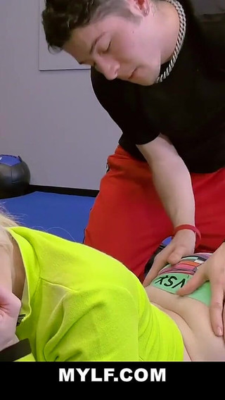 Cumplimentary MILF Massage