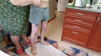 Stepmom Makes a Deep Blowjob Jerks off a Dick to a Cumshot