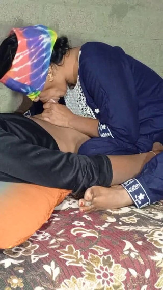 Bhabhi Raat Muh Me Land Diya Hindi Audio.