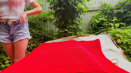 Relax and fuck the beauty wanted to sunbathe in lace lingerie - So boyand so girl