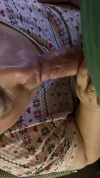 Big Dick Sucked by Homeboys MILF