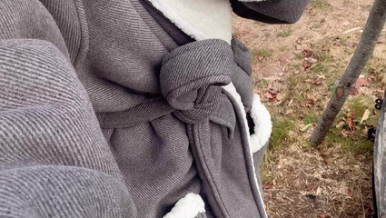 Hana Sexy Walk From Bedroom to Garden Make Her Flood