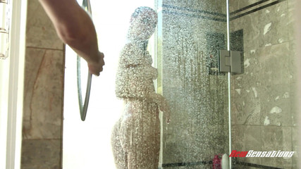 Aidra Fox - meet Aidra Fox