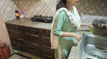 Desi Sexy Stepmom Gets Angry on Him After Proposing in Kitchen Pissing